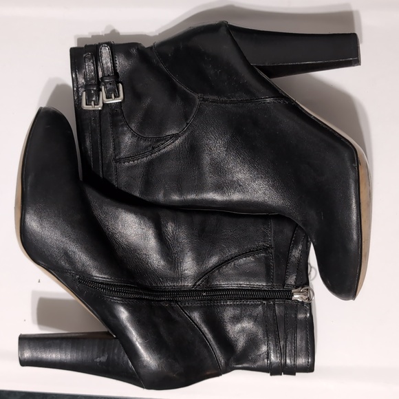 Audrey Brooke Black Leather Heeled Ankle Boots size 8 - Picture 3 of 10